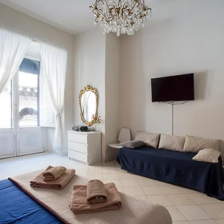 275 Apartment *